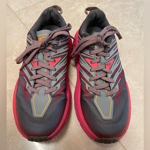 HOKA Speedgoat 4 Trail-Running Shoes - Women's sz6.5 US Dark gray/pink pre-owned
